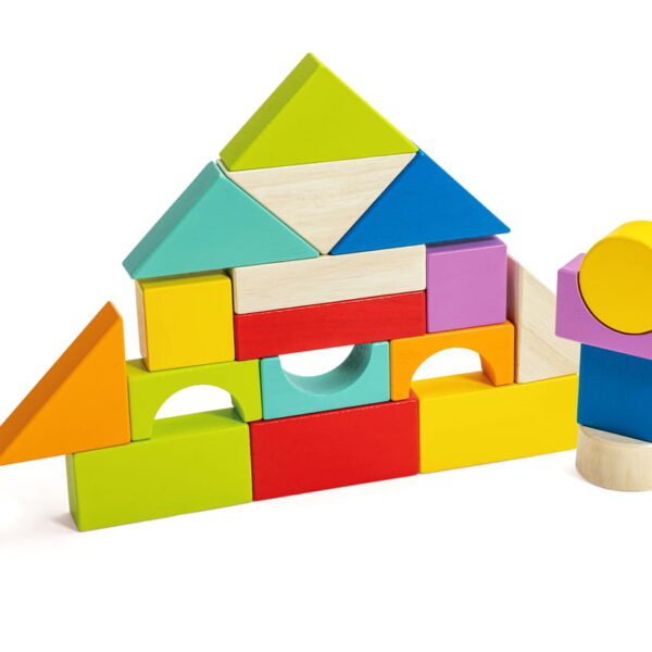 Építőkészletek és építhető állomások